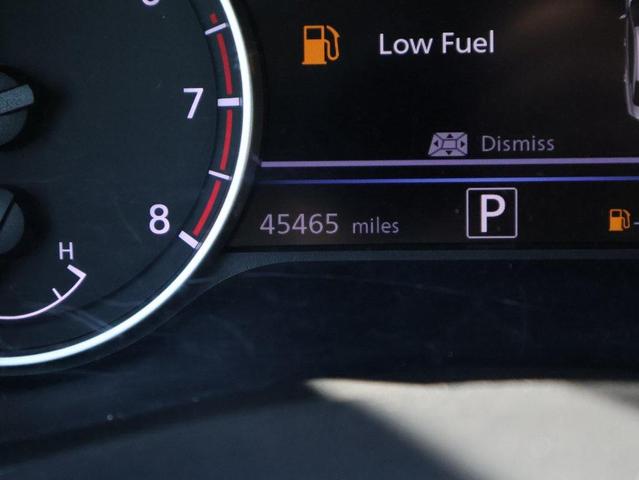 Photo of 2023 Gun Metallic Nissan Sentra