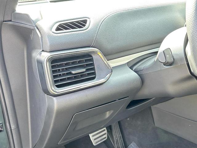 Photo of 2025 Green VinFast VF 8