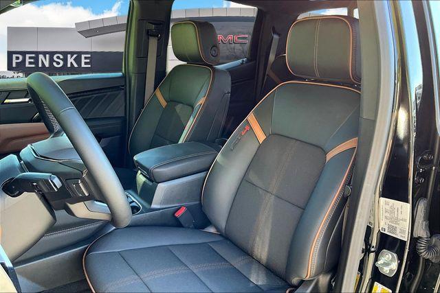 Photo of 2025 Onyx Black GMC Canyon