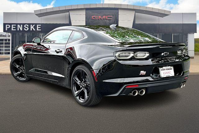 Photo of 2024 Black Chevrolet Camaro