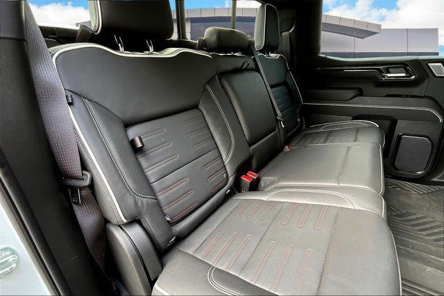 Photo of 2023 Summit White GMC Sierra 1500