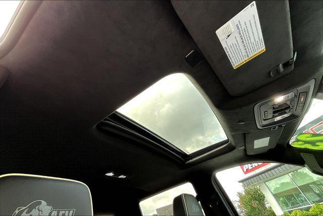Photo of 2023 Summit White GMC Sierra 1500