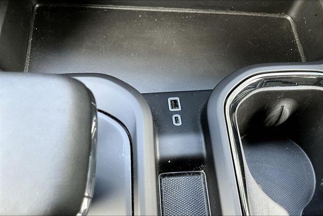 Photo of 2023 Summit White GMC Sierra 1500