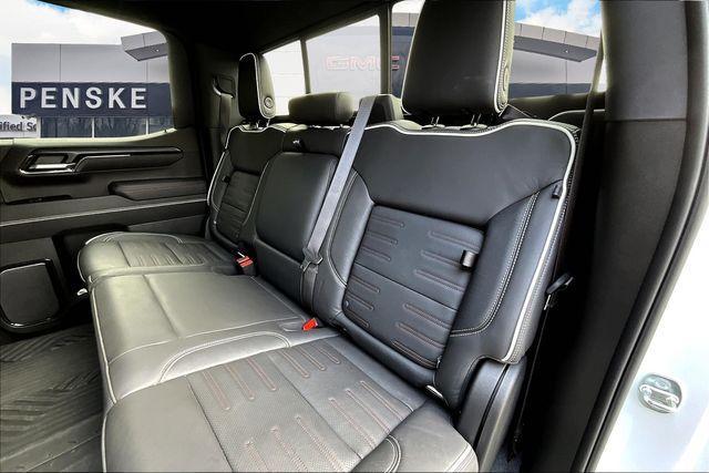 Photo of 2023 Summit White GMC Sierra 1500
