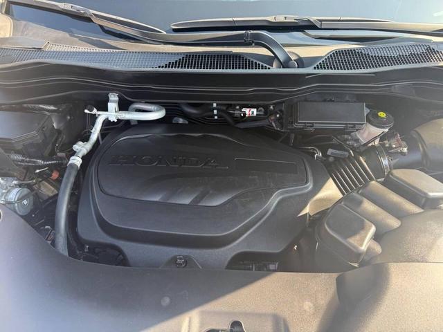 Photo of 2022 Crystal Black Pearl Honda Pilot