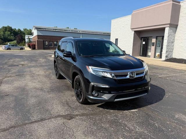 Photo of 2022 Crystal Black Pearl Honda Pilot