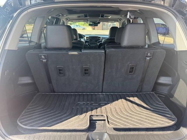 Photo of 2022 Crystal Black Pearl Honda Pilot