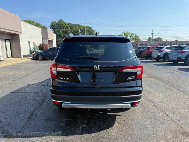 Photo of 2022 Crystal Black Pearl Honda Pilot