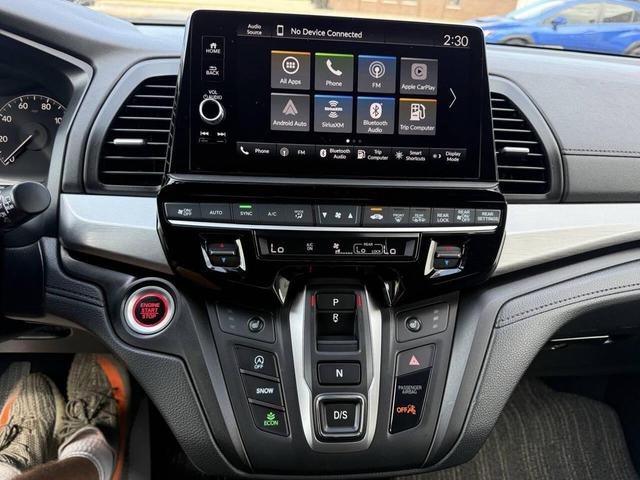Photo of 2025 White Honda Odyssey