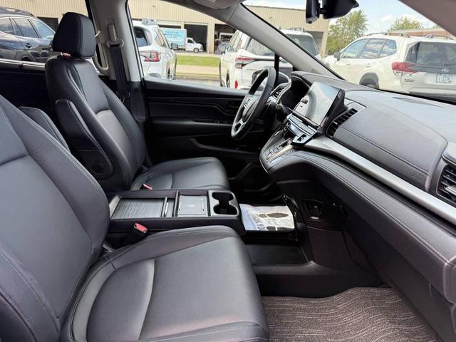 Photo of 2025 White Honda Odyssey