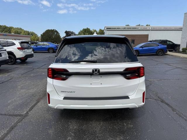 Photo of 2025 White Honda Odyssey