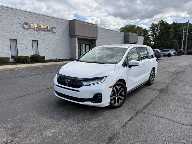 Photo of 2025 White Honda Odyssey