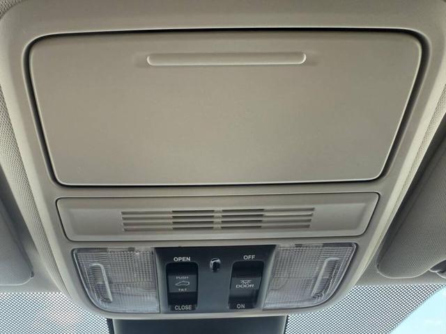 Photo of 2025 White Honda Odyssey