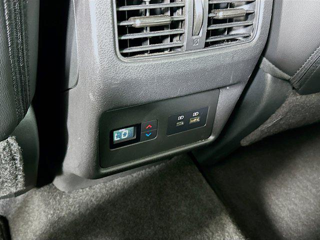 Photo of 2023 Super Black Nissan Rogue