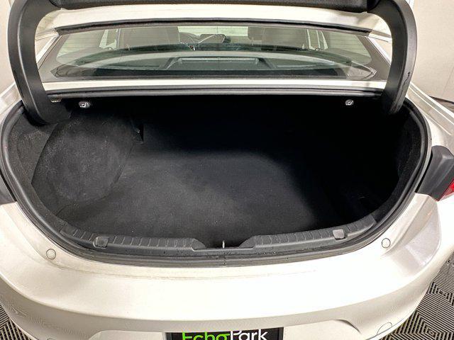 Photo of 2022 Snowflake White Pearl Mica Mazda Mazda3