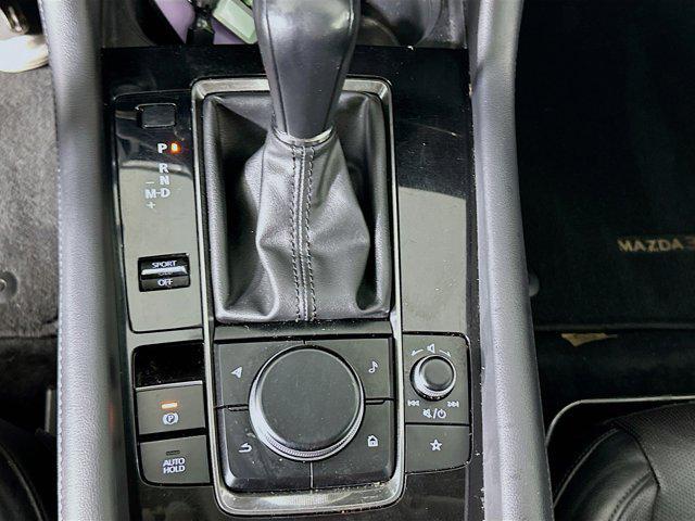 Photo of 2022 Snowflake White Pearl Mica Mazda Mazda3