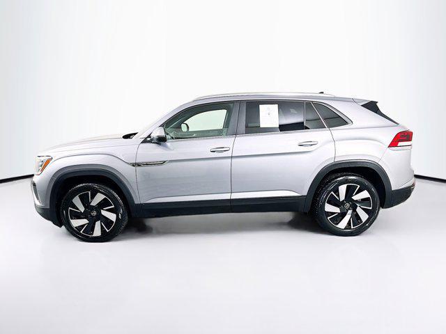 Photo of 2024 Silver Mist Metallic Volkswagen Atlas Cross Sport
