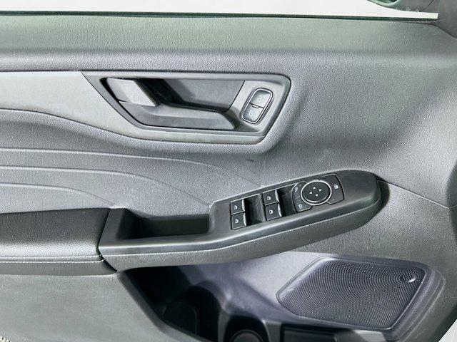 Photo of 2024 Oxford White Ford Escape