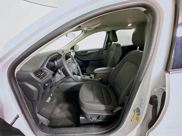 Photo of 2024 Oxford White Ford Escape