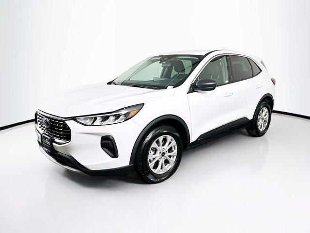 Photo of 2024 Oxford White Ford Escape