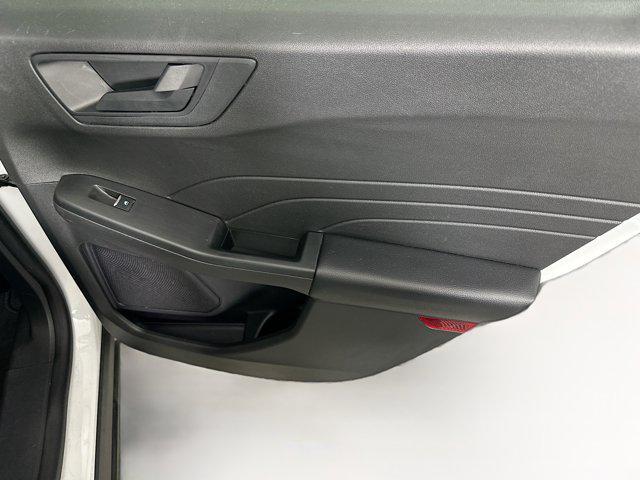 Photo of 2024 Oxford White Ford Escape