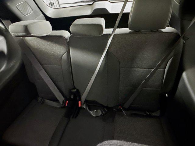 Photo of 2025 Summit White Chevrolet Traverse