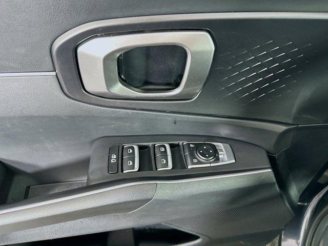 Photo of 2024 Gravity Grey Kia Sorento