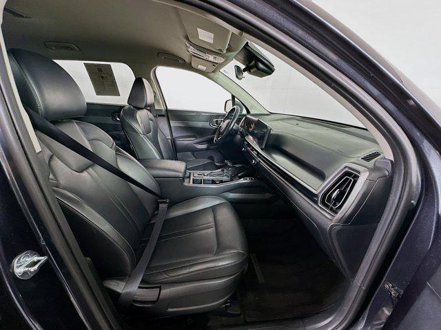 Photo of 2024 Gravity Grey Kia Sorento