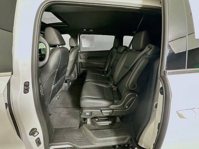 Photo of 2023 Platinum White Pearl Honda Odyssey