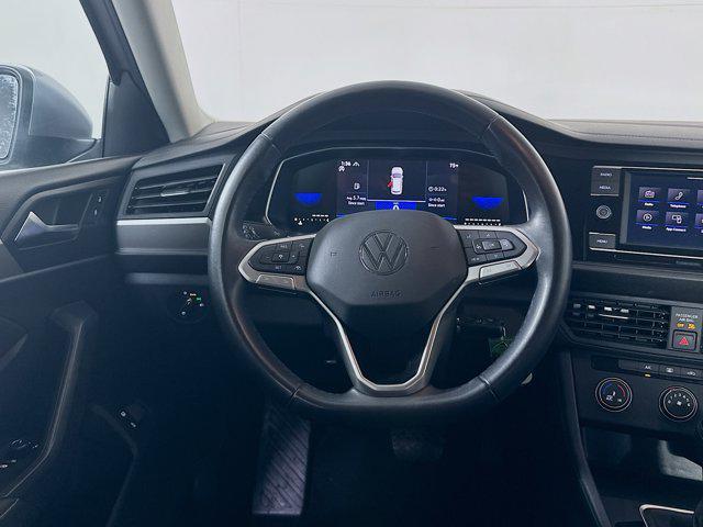 Photo of 2024 Pyrite Silver Metallic Volkswagen Jetta