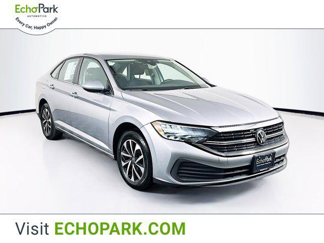 Photo of 2024 Pyrite Silver Metallic Volkswagen Jetta