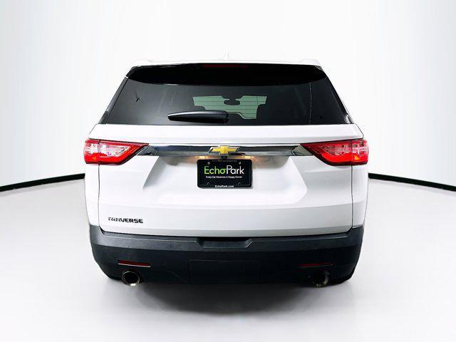Photo of 2021 Summit White Chevrolet Traverse