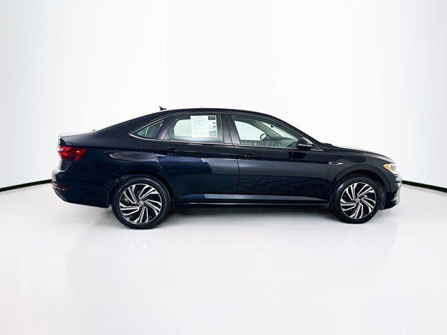 Photo of 2021 Deep Black Pearl Volkswagen Jetta