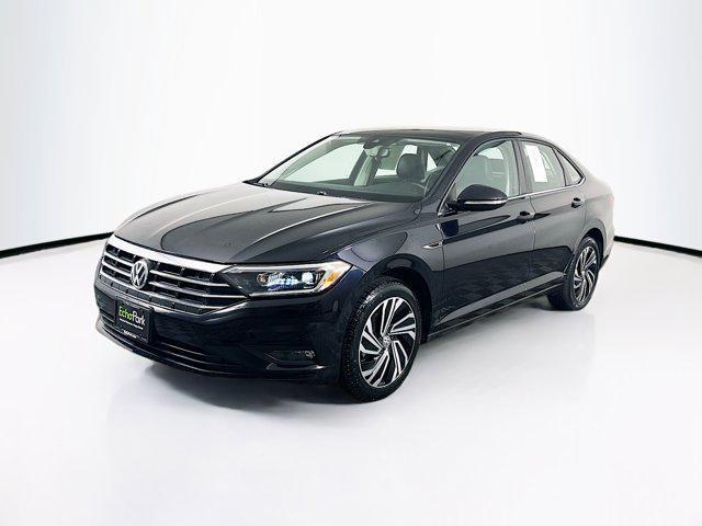 Photo of 2021 Deep Black Pearl Volkswagen Jetta