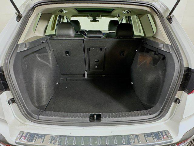Photo of 2023 Pure White Volkswagen Taos