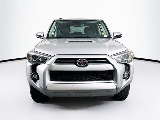 Photo of 2024 Classic Silver Metallic Toyota 4Runner