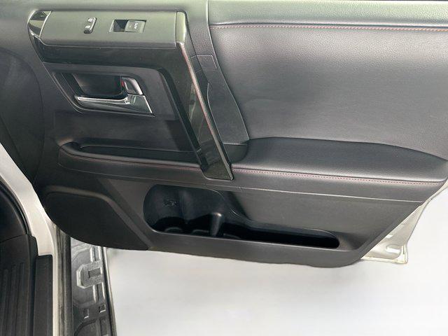 Photo of 2024 Classic Silver Metallic Toyota 4Runner