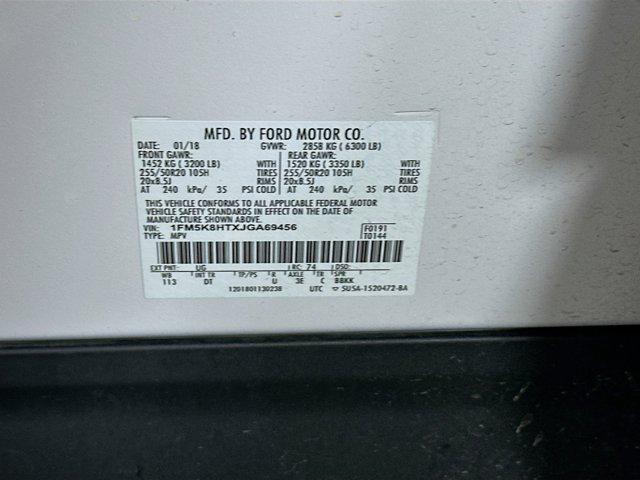 Photo of 2018 White Platinum Metallic Tri-Coat Ford Explorer