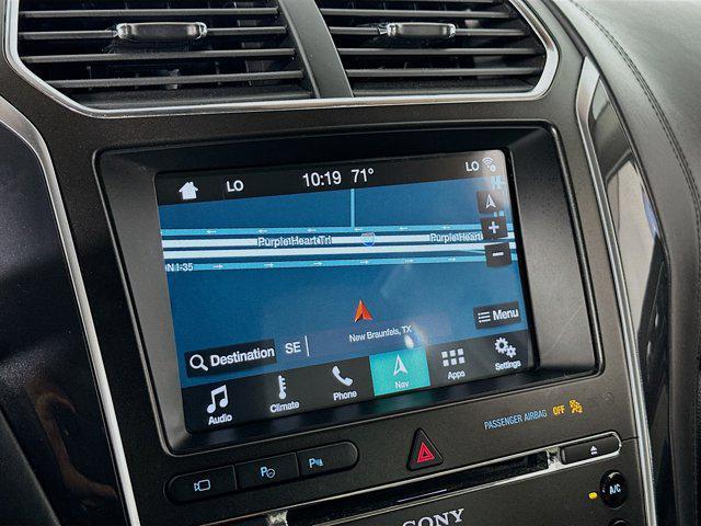 Photo of 2018 White Platinum Metallic Tri-Coat Ford Explorer