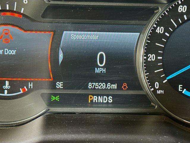 Photo of 2018 White Platinum Metallic Tri-Coat Ford Explorer