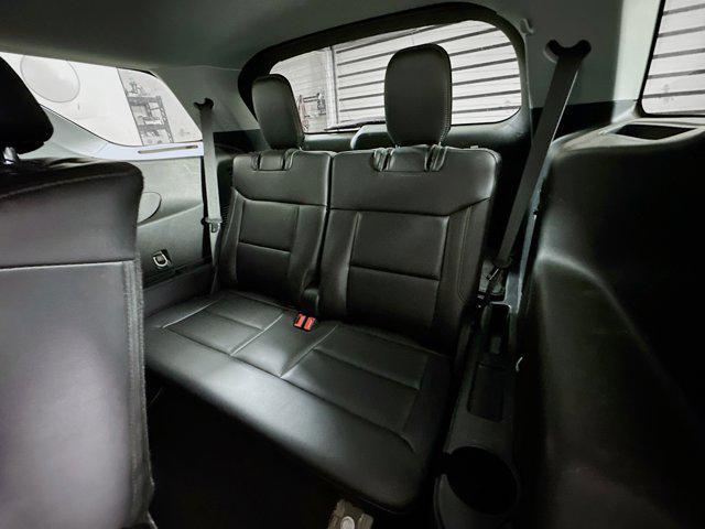 Photo of 2024 Carbonized Gray Metallic Ford Explorer