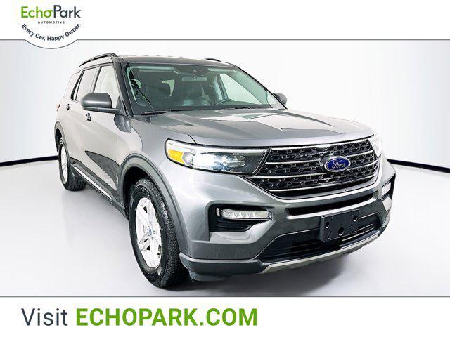Photo of 2024 Carbonized Gray Metallic Ford Explorer