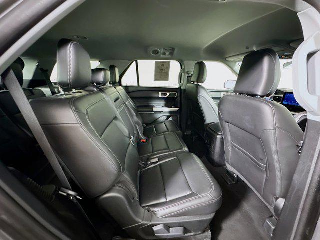 Photo of 2024 Carbonized Gray Metallic Ford Explorer