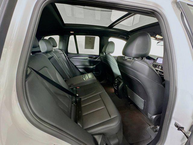Photo of 2024 Mineral White Metallic BMW X3