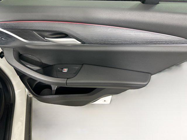 Photo of 2024 Mineral White Metallic BMW X3