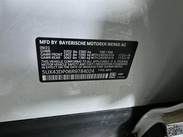 Photo of 2024 Mineral White Metallic BMW X3