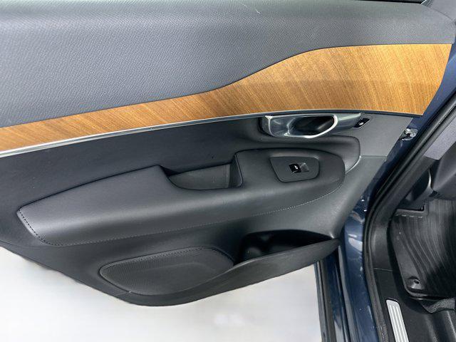 Photo of 2024 Denim Blue Metallic Volvo XC90