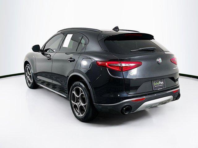 Photo of 2022 Vulcano Black Metallic Alfa Romeo Stelvio