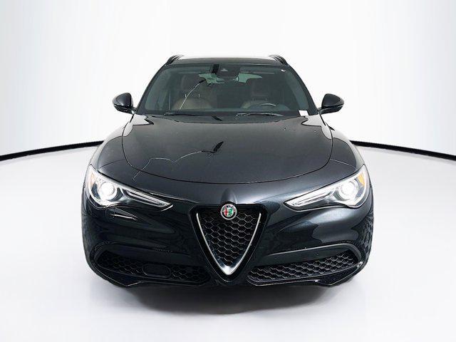 Photo of 2022 Vulcano Black Metallic Alfa Romeo Stelvio