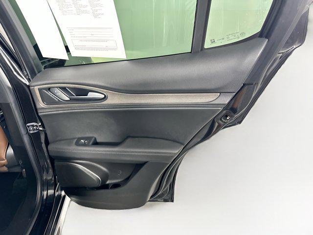 Photo of 2022 Vulcano Black Metallic Alfa Romeo Stelvio